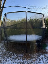 Freestanding 10 Foot Circular Trampoline