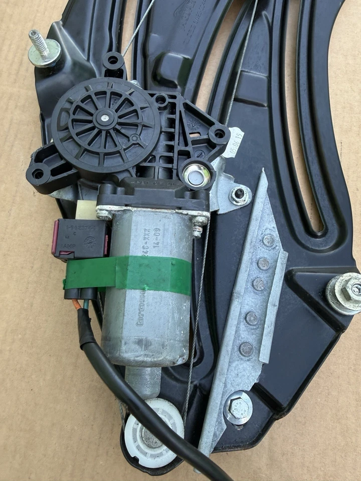 Motor regulador ventana cuarto trasero izquierdo convertible Jaguar XK8 97-02 PROBADO OEM Foto 3 de 4