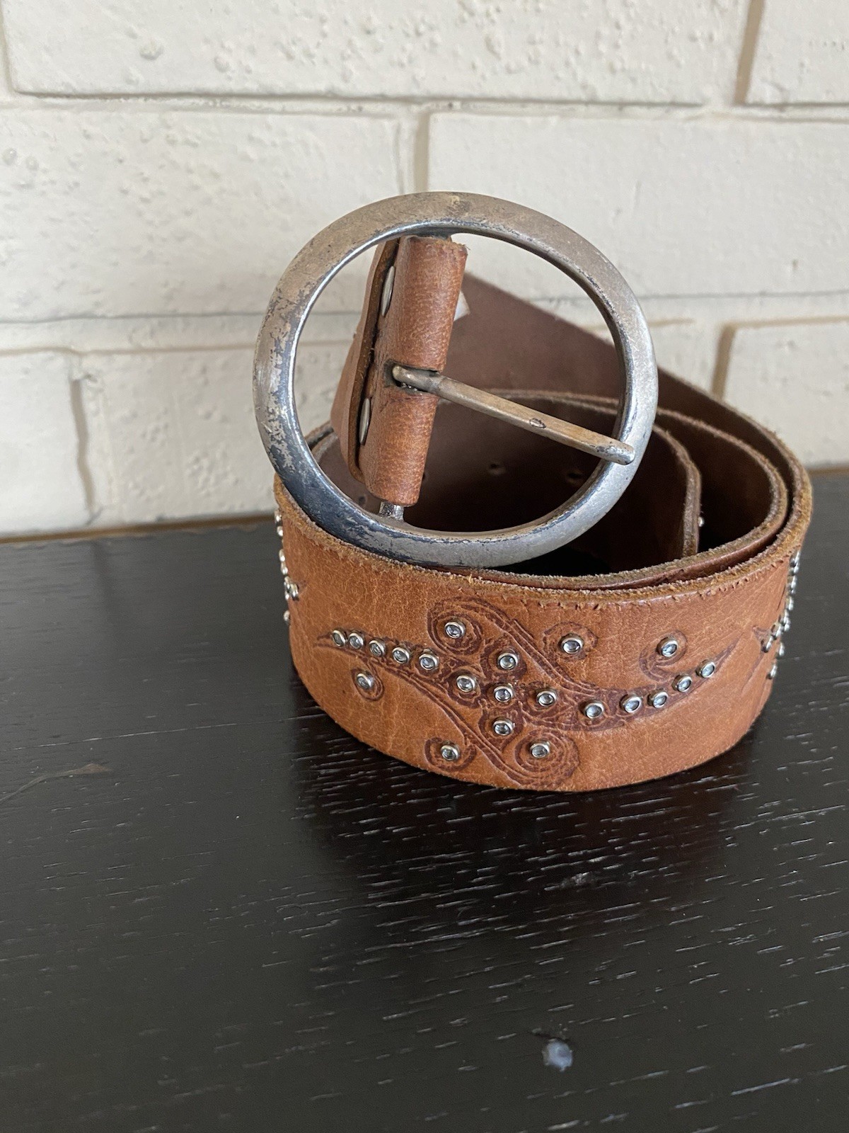 Hollister Brown Womens Genuine Leather Rhinestone Belt with Silver Buckle Size M
