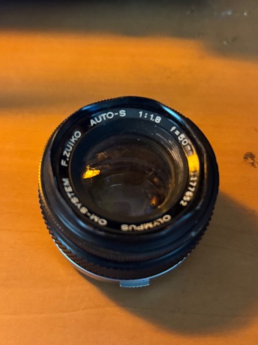OLYMPUS OM 1 + 50Mm F1.8 Zuiko EUR 200,00 - FR