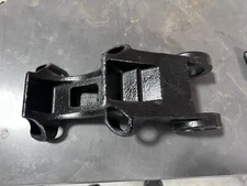 M461 - Axle Seat 5in Round Reyco Meritor R309558 New