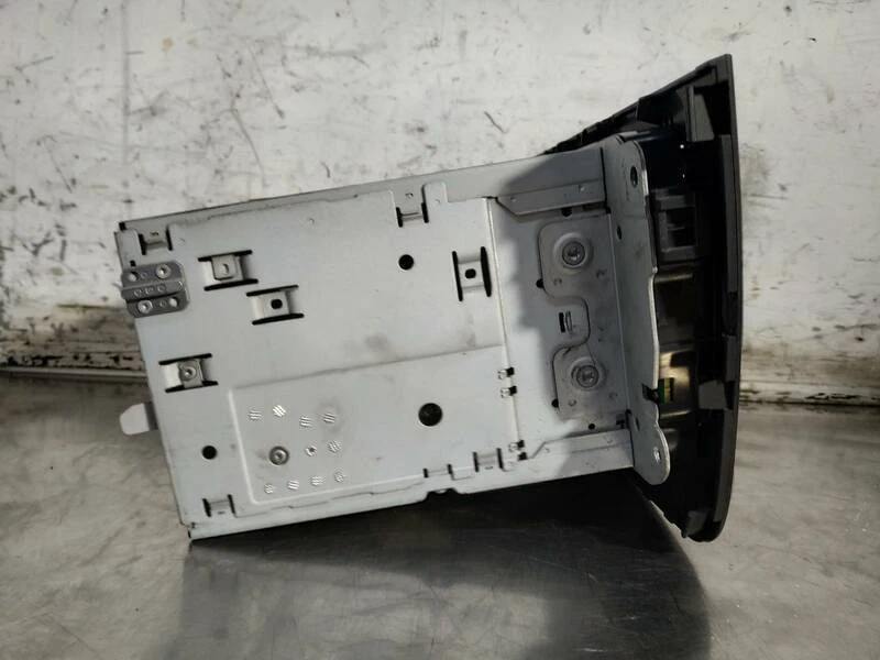 5P0035153B audio system für SEAT ALTEA XL (5P5) 1.8 16V T FSI TSI 2006 378110 - Bild 2 von 4