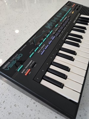 Yamaha VSS-30 PortaSound Digital Voice Sampler Keyboard - Pristine Condition
