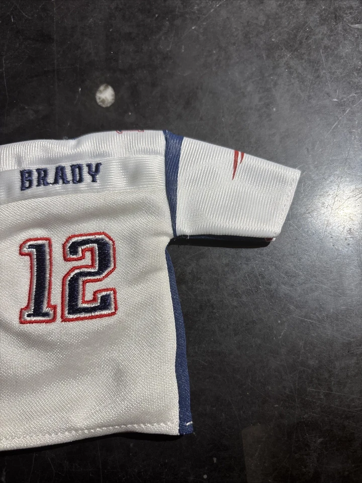 Tom Brady 2005 UD Upper Deck Mini Jersey Collection AWAY #TB Great Condition - Image 3 of 4