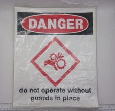 STICKER DANGER DO NOT OPERATE WITHOUT GUARDS IN PLACE, 0158B