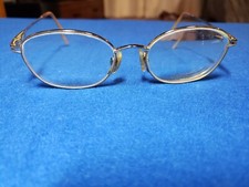 Vintage Womans Aristar 6805 140mm Gold Oval full rim eyeglasses. stylish shape