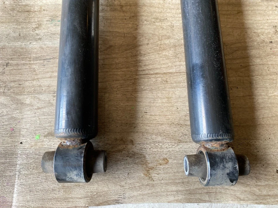 JUEGO AMORTIGUADORES SUSPENSIÓN TRASERA IZQUIERDA Y DERECHA BMW 220I 225XI 230XI OEM 12-18 Foto 2 de 4