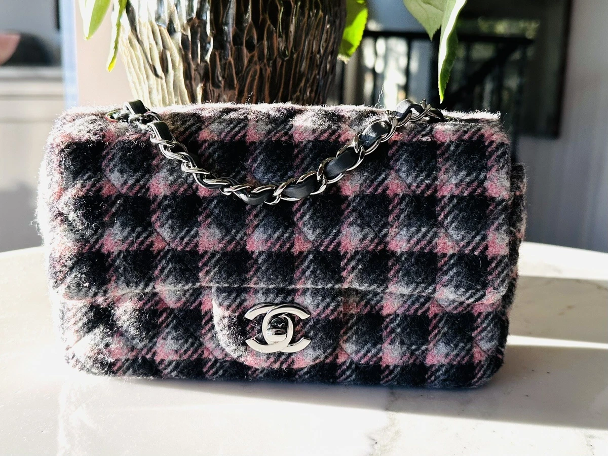 Adorable 21K Chanel Rectangular Mini Classic Flap Bag Black/Pink/Gray Wool  Tweed