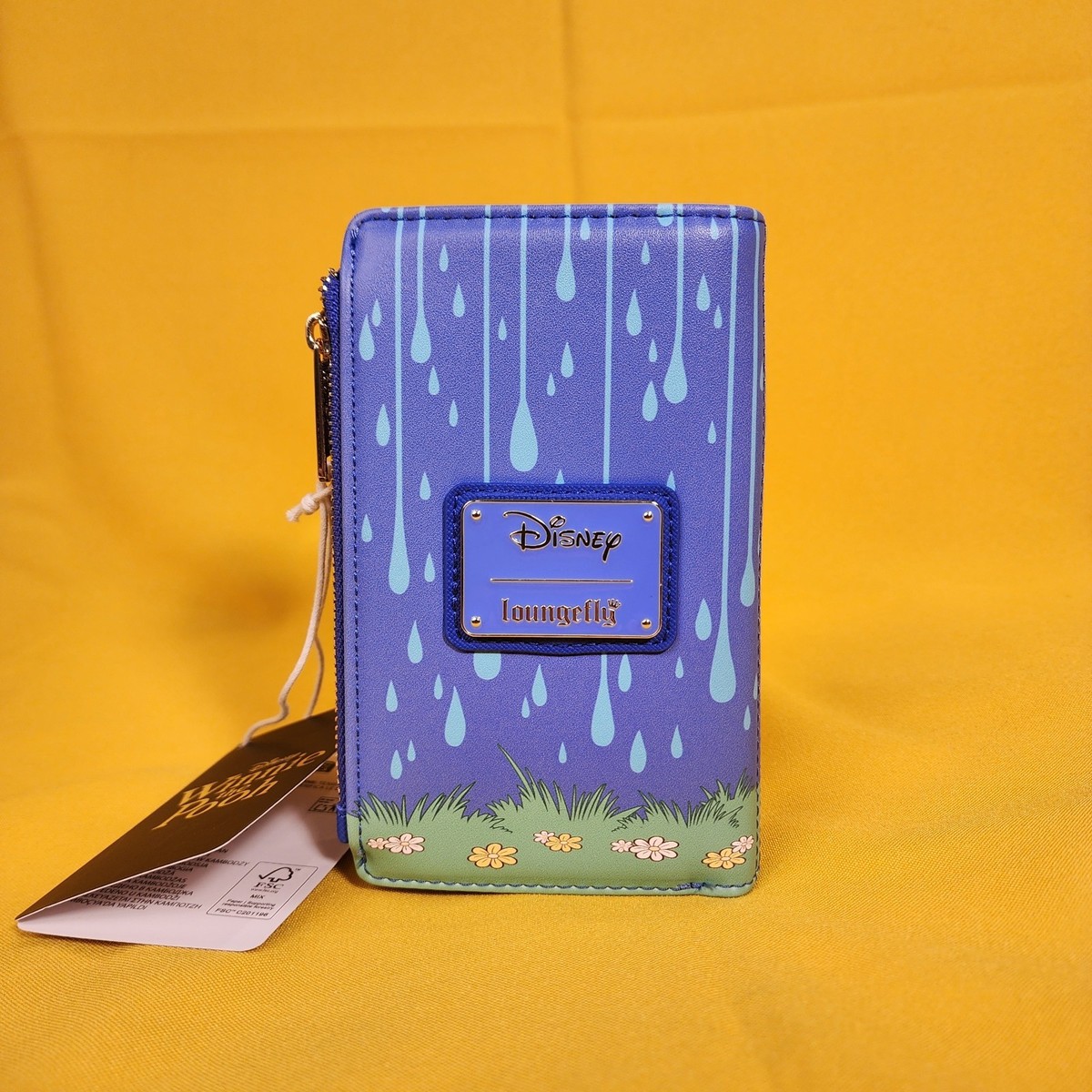 Loungefly Disney Winnie the Pooh & Friends Rainy Day  display picture 1