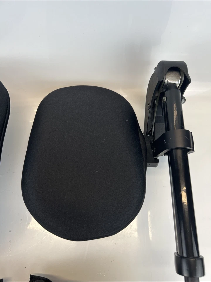 Quickie SR45 Wheelchair Elevating Legrests w/ Pads 17" Tall Pair – Good - Image 4 of 4