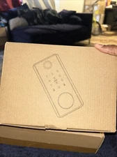 Smart Door Lock: Open box