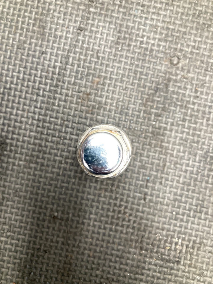 Оригинальная хромированная зажимная гайка для колеса 92–2000 Lexus SC400 21 мм Acorn M12 X 1,5 - Изображение 2 из 4