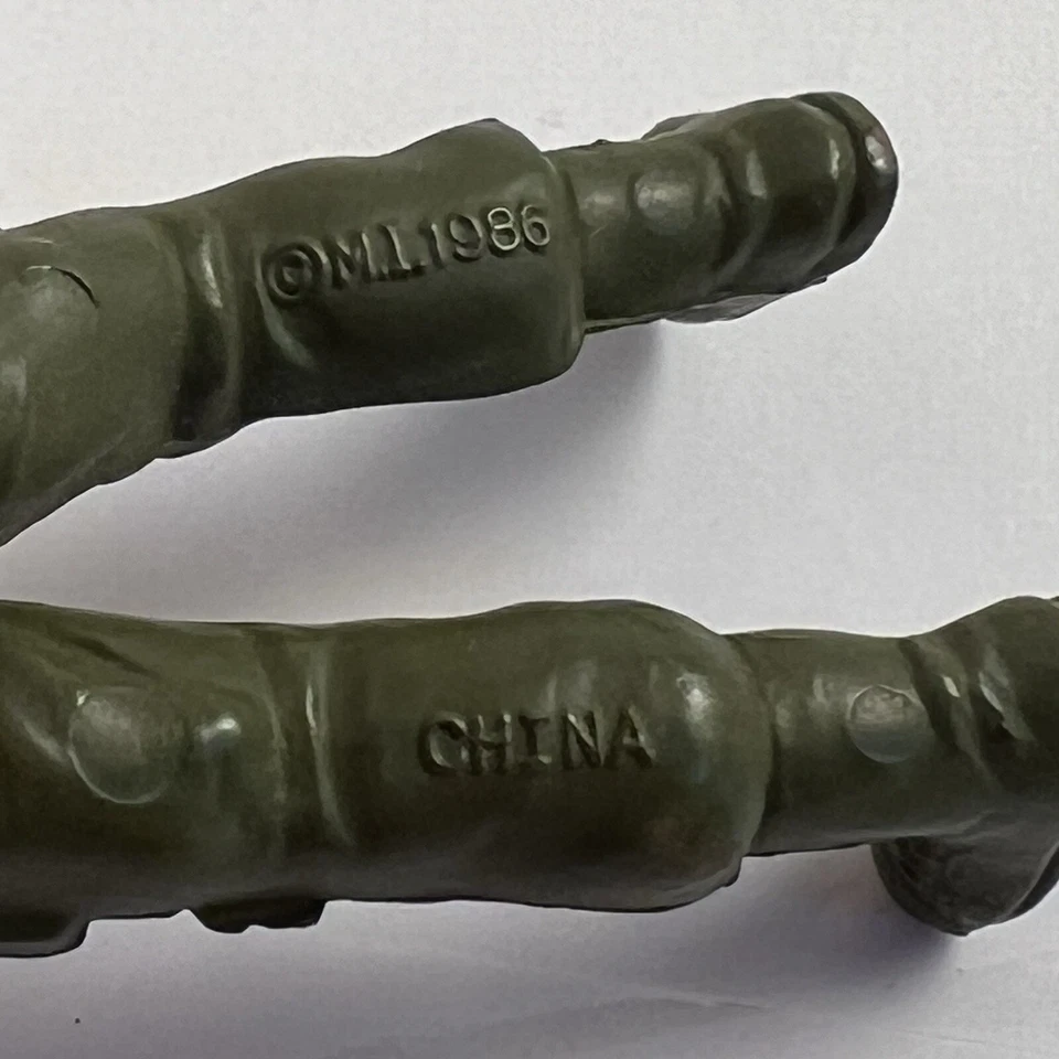 GUTS! Figura de acción Jungle Fighter juguete de colección 1986 Mattel G.U.T.S. Soldado 2,5” HK Foto 2 de 4