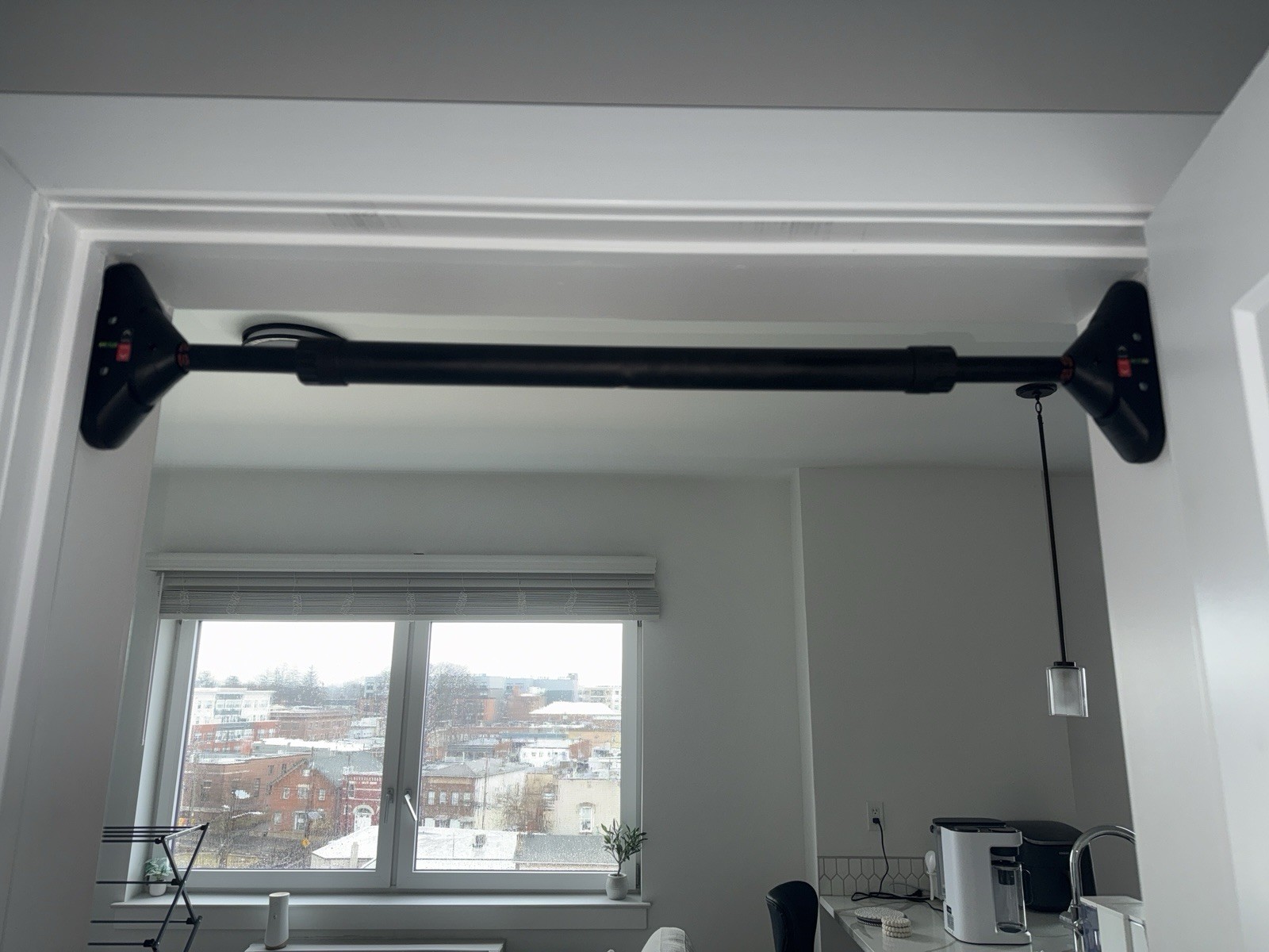 Doorway Pull Up Bar No Screws Adjustable 29.5-37in Chin Up Bar 440lbs Home Gym