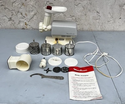 robot Hachoir Charlotte de cuisine vintage Moulinex 1960-1970 - Photo 1/4