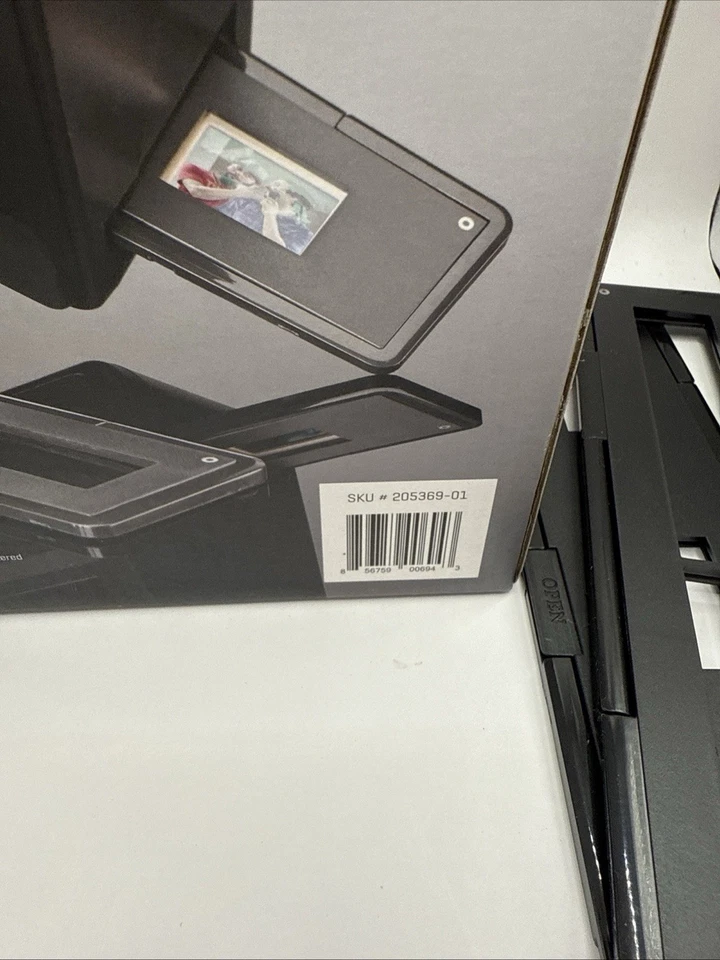 Sharper Image Slide & Negative Converter #205369-01 USB 2.0 New with box & Instr - Image 2 of 4