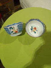 Pair of Vintage Japanese Imari Floral Design Bowls Hand Painted Porcelain 4.5"