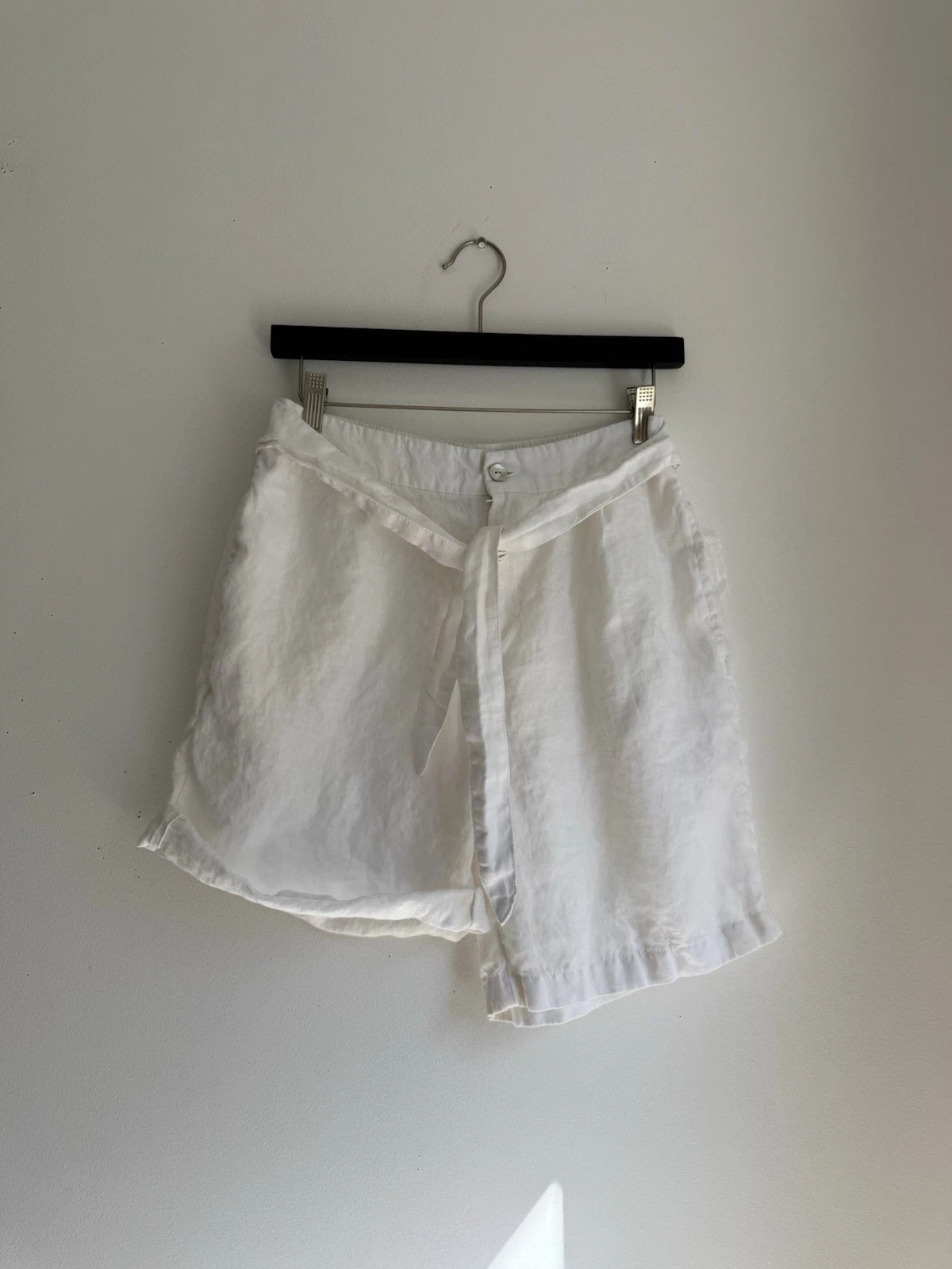 ✿ Halston 100% Linen White Shorts Size L Tie Waist