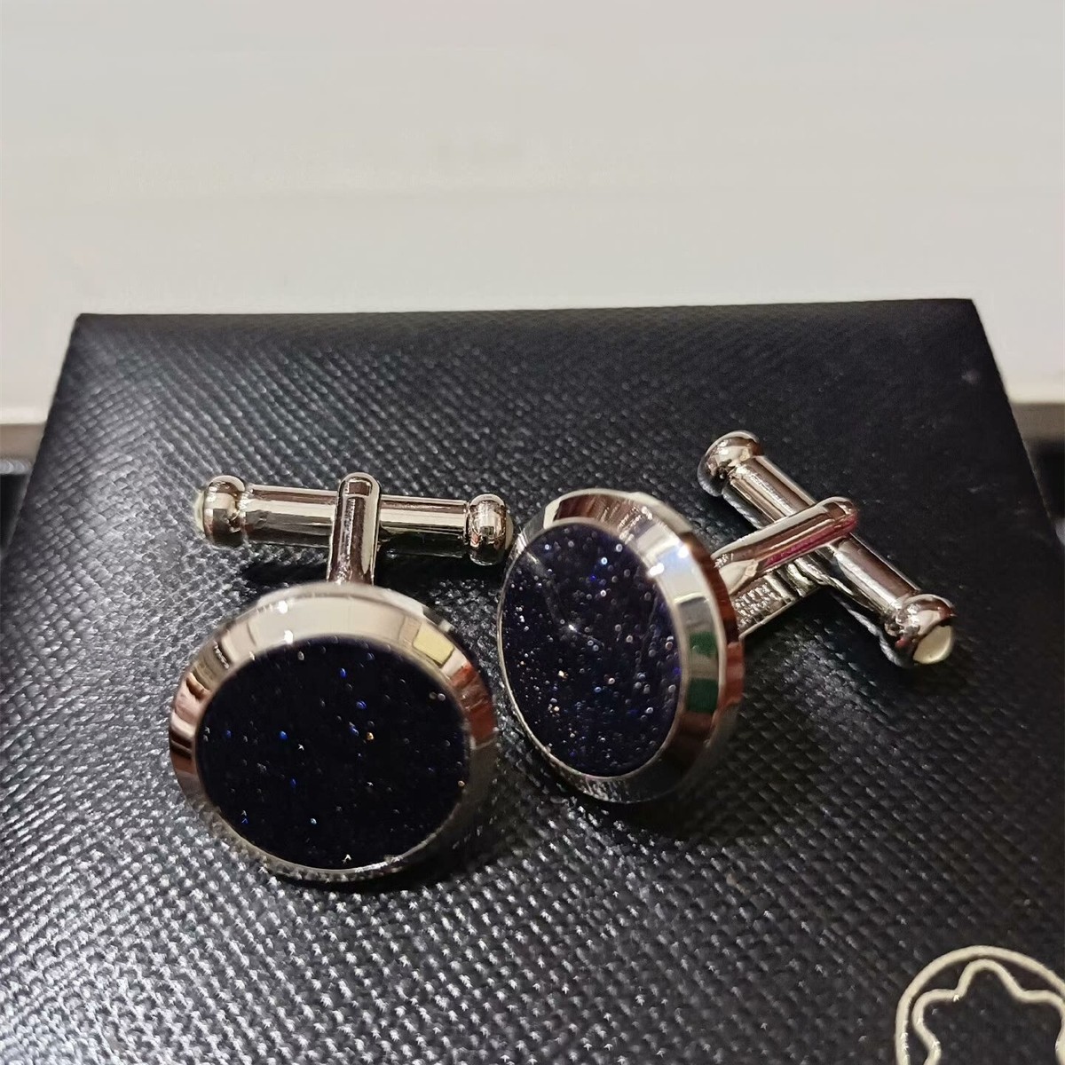 MONTBLANC Men Cufflinks Exquisite Silver Midnight Black