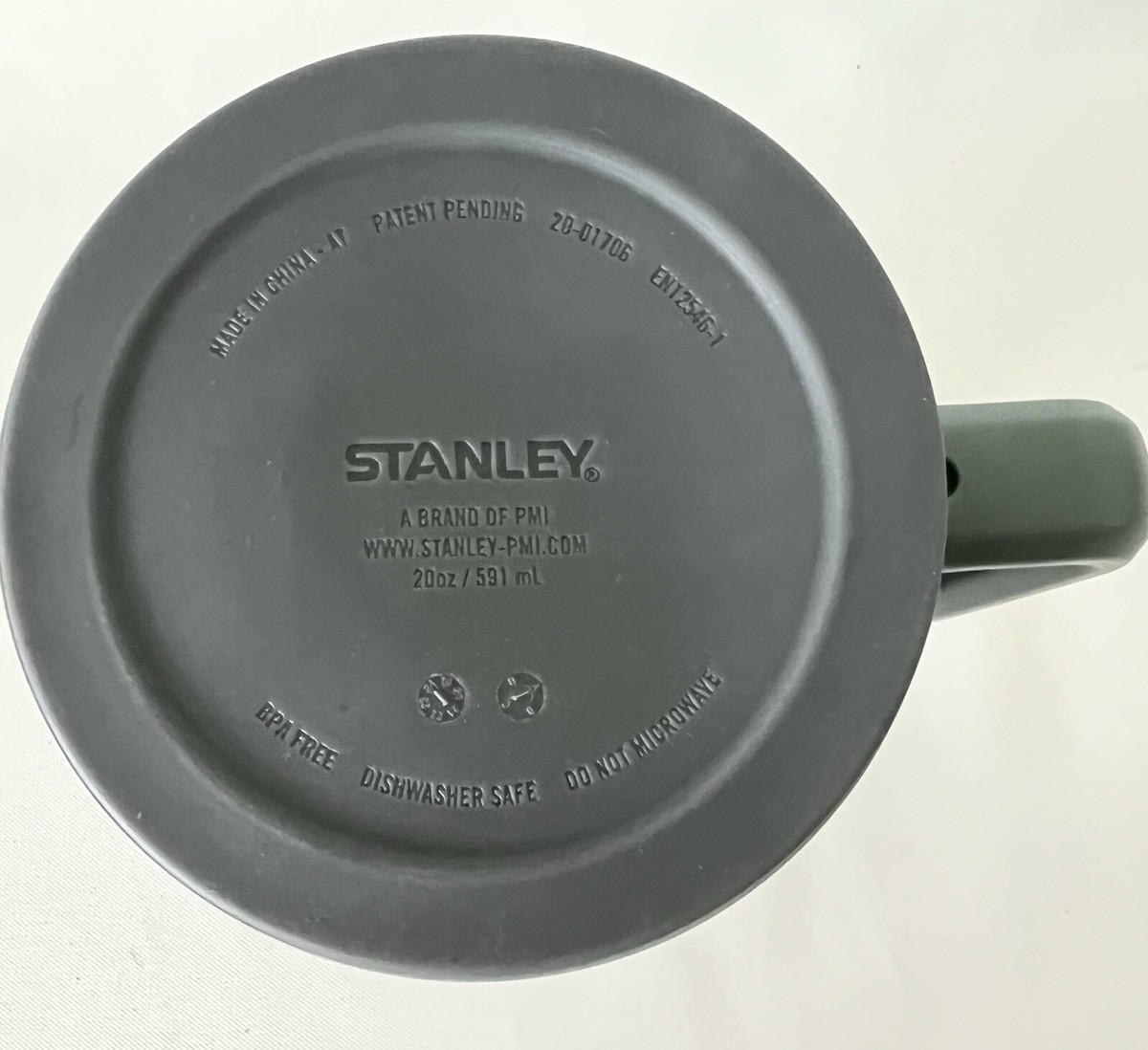 New STANLEY x STARBUCKS Holiday 2021 Mint Tough-to-Tip New STANLEY x STARBUCKS Holiday 2021 Mint Tough-to-Tip
