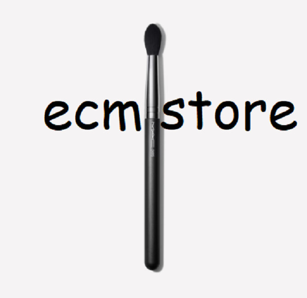 MAC pinceau yeux large estompeur 240S en bois noble et fibres de haute précision