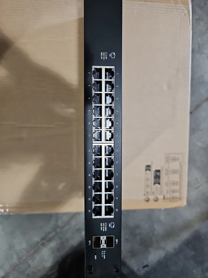 Ubiquiti Networks EdgeSwitch (ES-24-500W) 24 Port Rack Mountable Ethernet Switch - Image 4 of 4
