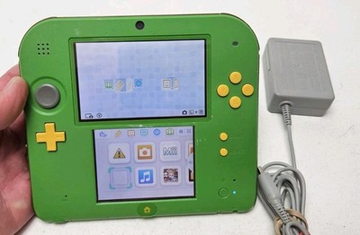 Nintendo 2DS the Legend of Zelda: Ocarina of Time 3D Link Edition