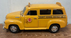 Mira 1950 Chevy Carryall Suburban School Bus 1:18 Diecast