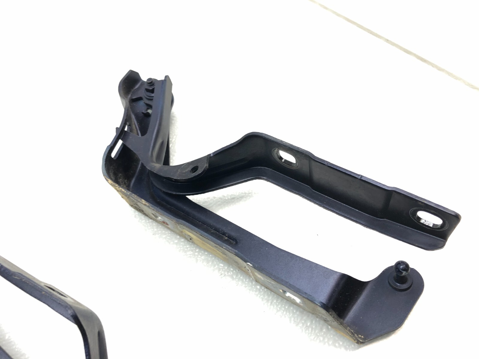 2014-2019 MASERATI GHIBLI HOOD HINGES SET X2 OEM.