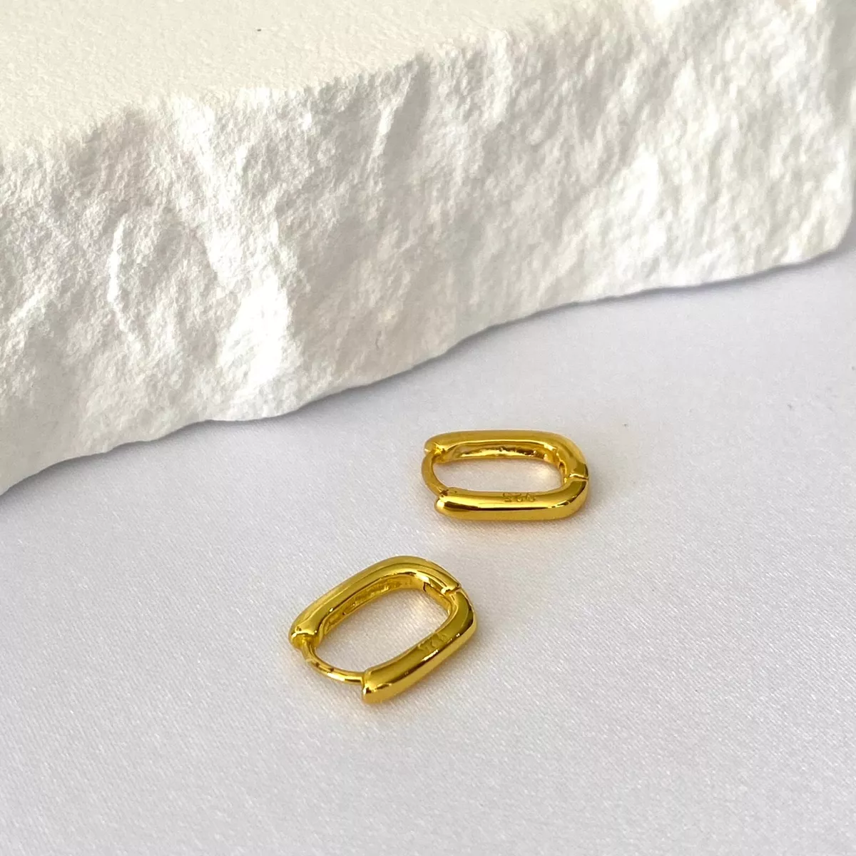 Sterling silver minimalist earrings deals
