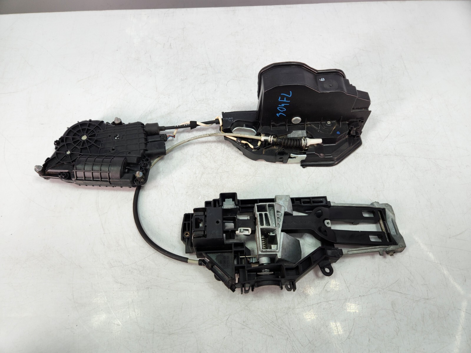 ✅10-14 OEM Rolls-Royce Ghost RR4 Front Left Side Door Lock Latch Actuator