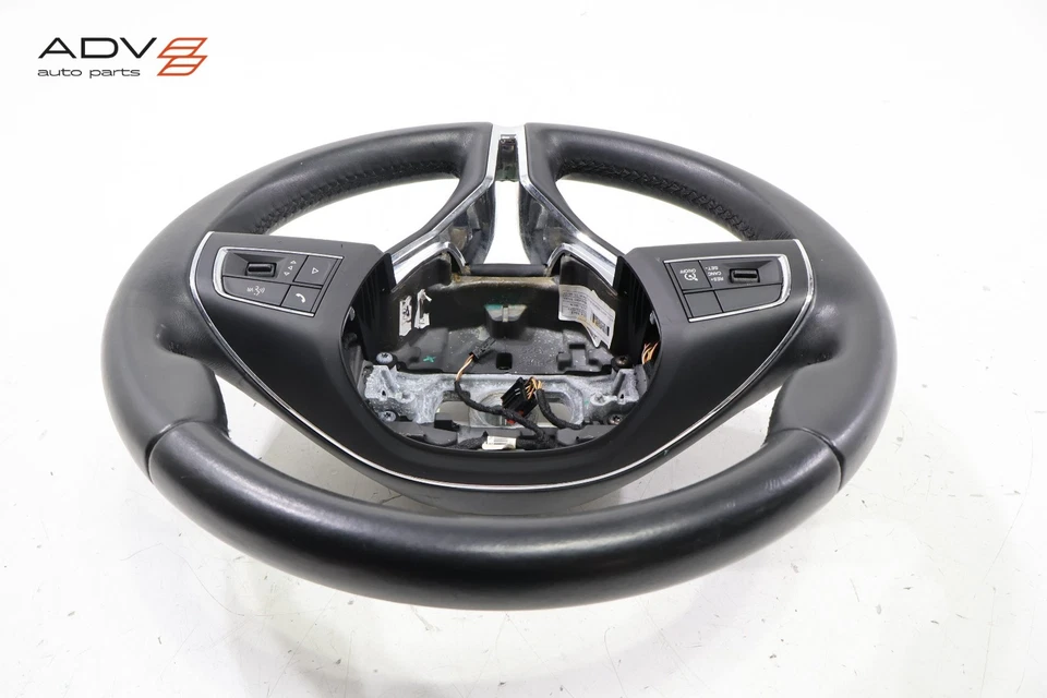 Volante Maserati Ghibli 2014-2016 con interruptores OEM Foto 3 de 4