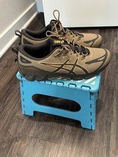 ASICS Gel Quantum 180  Size 11 Olive Green