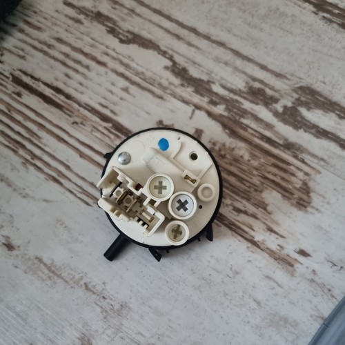 BAUKNECHT WA PL 9843 DA Waschmaschine Druckwächter 461971402451 37670004