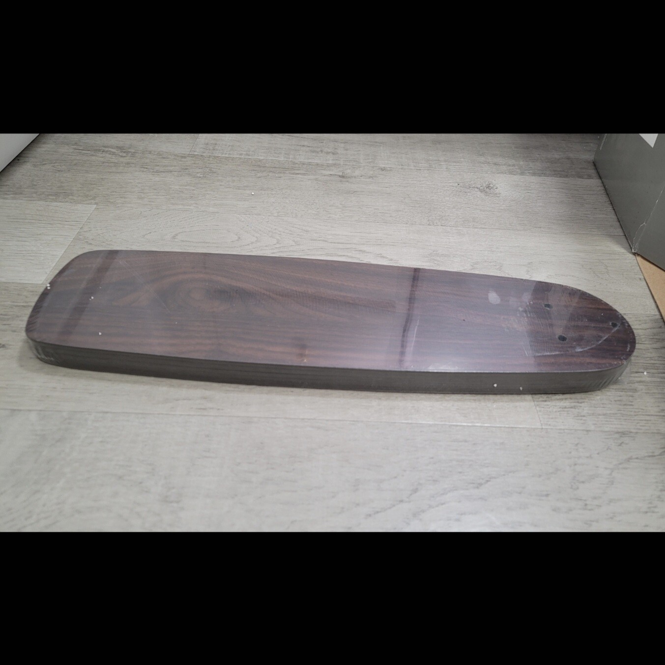 Picture 3 of 24