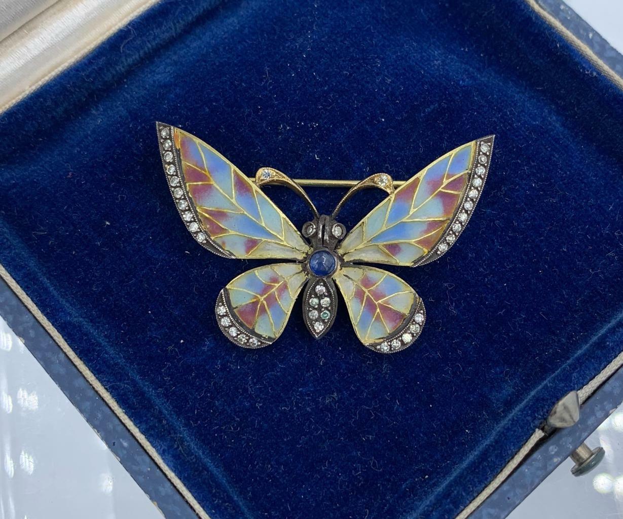 Picture 4 of 12