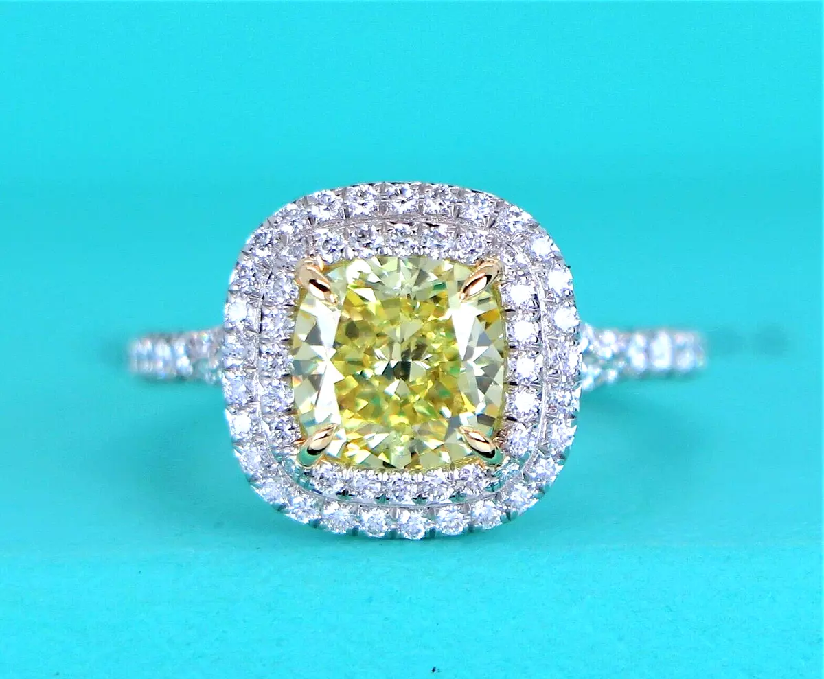 Ring in platinum with a tsavorite, over 15 carats and diamonds. - Tiffany