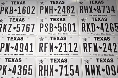   (1) 2012 TEXAS ''PASSENGER'' LICENSE PLATE (RANDOM NUMBERED PLATE) NEW/UNUSED