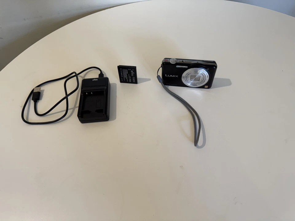 Panasonic Lumix DMC-SZ1, photo 2 of 5