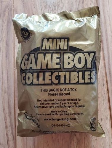 Vintage 2000 Burger King Nintendo Pokemon Mini Game Boy Collectible Gold Toy NIP