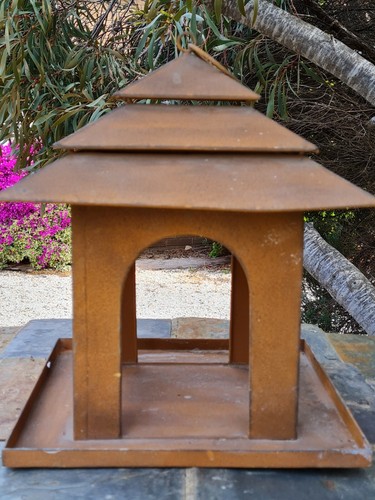 LARGE DESIGN NATIVE bush BIRD hanging feeder table RUST NEW - Picture 7 of 10