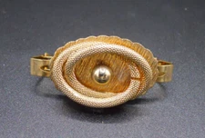 VINTAGE ANTIQUE METAL GOLD TONE SCARF CLIP