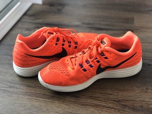 nike lunartempo 2