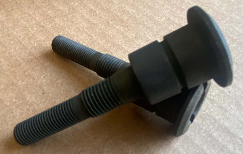 2640-40M NOS Original Harley 45" Flathead WLA Rocker Studs Compatível 1940-1952 #620 - Imagem 2 de 4