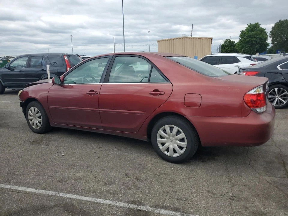 Б/у воздухоочиститель в сборе подходит: 2005 Toyota Camry 4 цилиндра класса A - Изображение 2 из 4