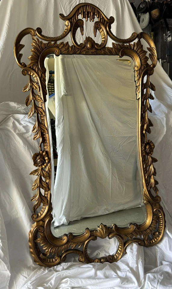 Espejo decorado con pintura estilo francés ornamentado THEODORE ALEXANDER Foto 2 de 4