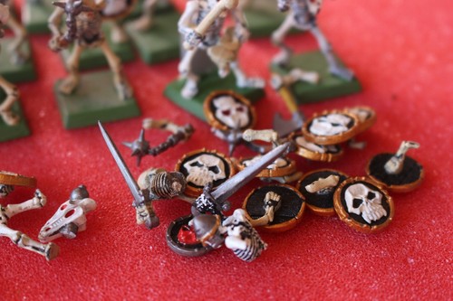 Games Workshop Warhammer Untote Skelettkrieger Regiment Ersatzteile x18 Modelle - Bild 2 von 5
