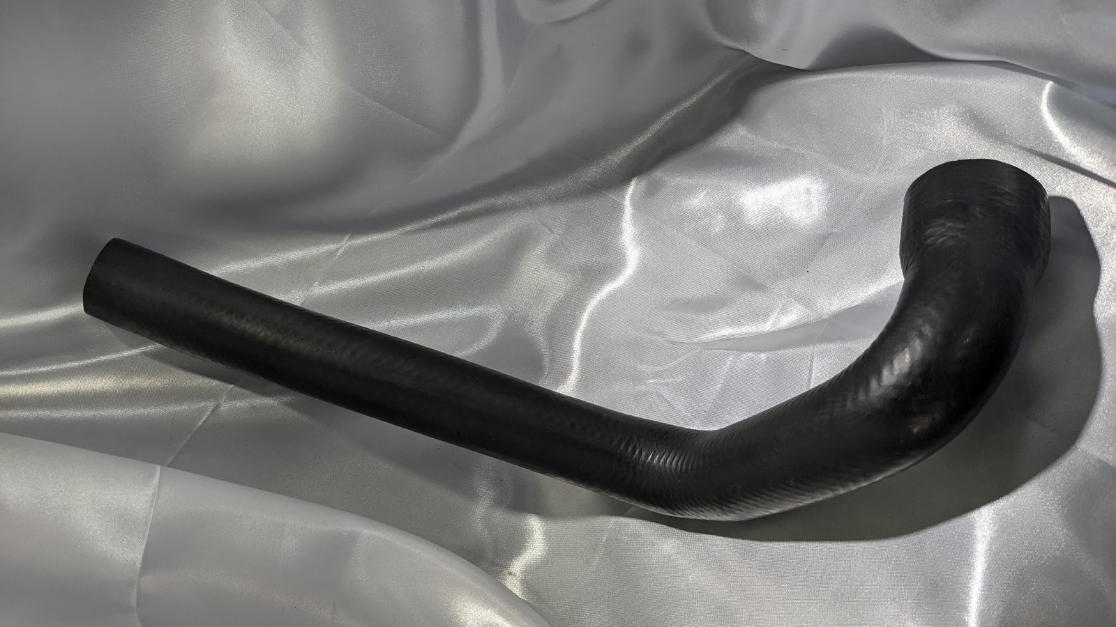 BENTLEY TURBO R RL ROLLS ROYCE SILVER SPUR LOWER radiator hose UR22921