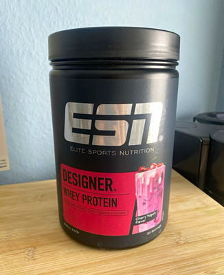 ESN Designer Whey Protein Pulver Cherry Yogurt Geschmack, ohne Zuckerzusatz