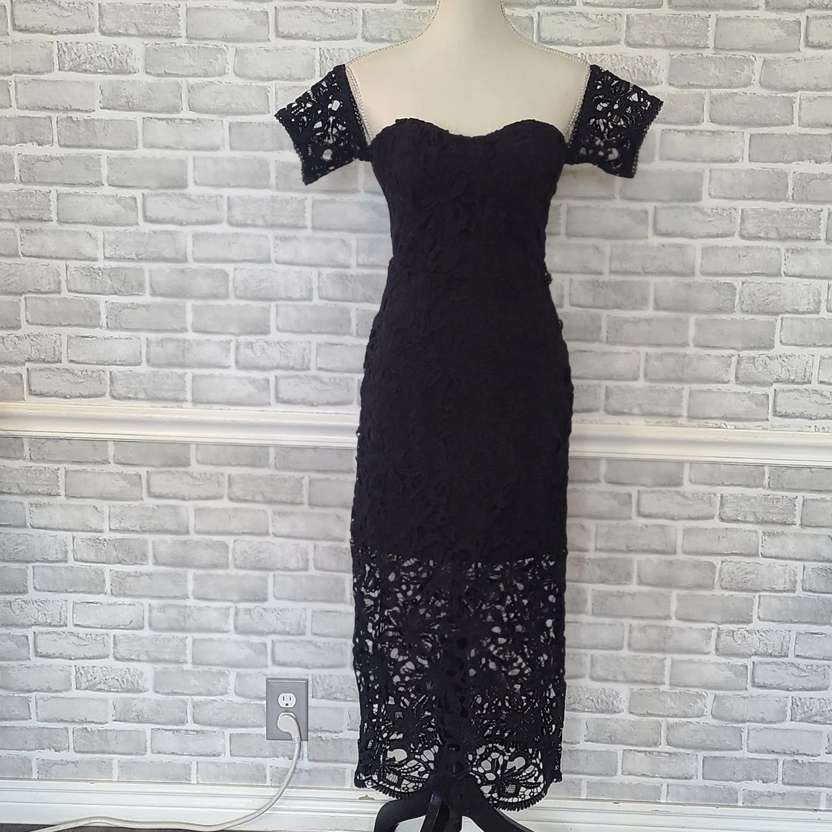 green emerald velvet dress 1pc Embroidery Lux Lace Pleated Flare Dress – Giovanna Apparel